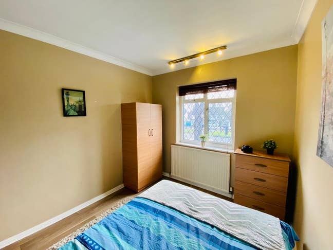 🌟 Bright Double Room in East Acton – Zone 2 🌟	 Main Photo