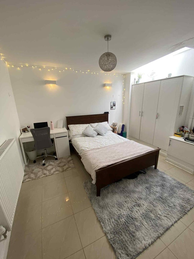 2 Month Sublet Tooting Bec &pound;740pcm inc bills  Main Photo
