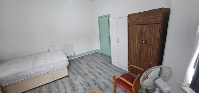 2 Rooms to Rent in Riverside, CF11  Main Photo
