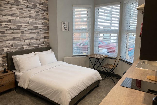 Fantastic Burton Studio - Close to Queens Hospital Main Photo