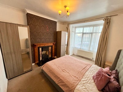 Mill Road near to Town Centre Main Photo