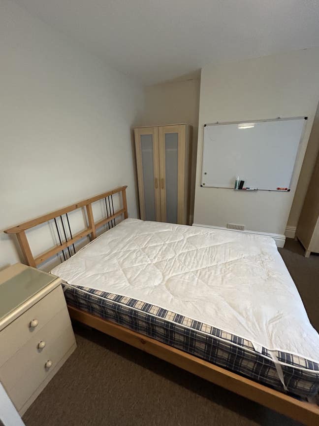 Room in shared student house.  Main Photo