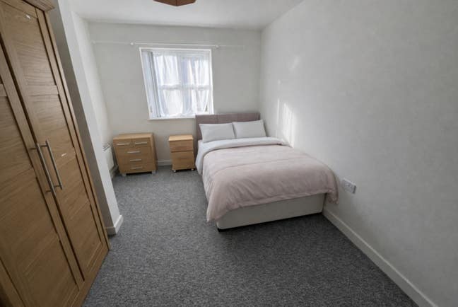 Coming Soon! - Furnished 2–7-Bedroom Flatshares Main Photo