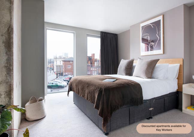 1 Bedroom Ensuite Available in Modern 2-bed Flat Main Photo