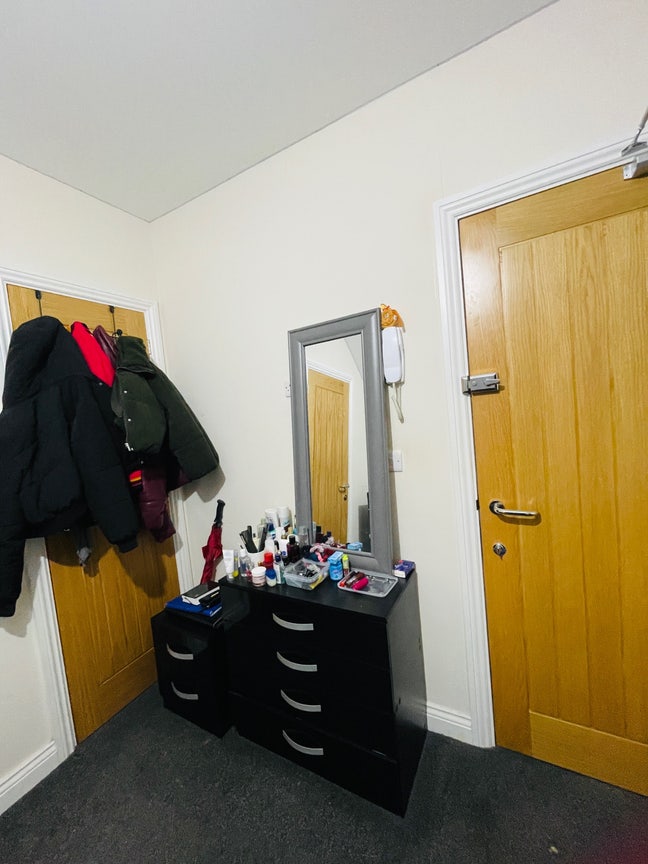 En- suite Room- Leicester city centre Main Photo