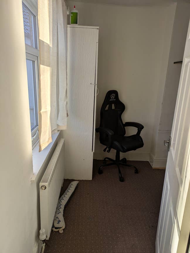 Single Room in Sutton(90&pound;p/w)bills included  Main Photo