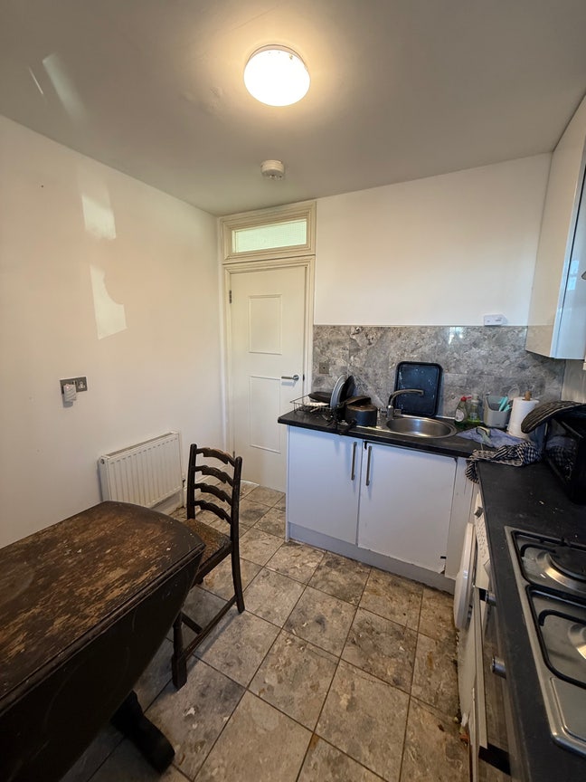 Bright Double Room in Muswell Hill  Main Photo