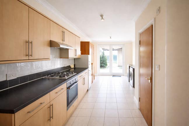 Good location - small double in Leytonstone E11 Main Photo