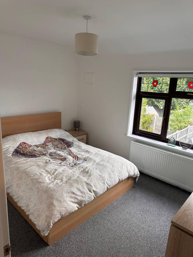 Shared 3 Bedroom Spacious House for Rent Main Photo