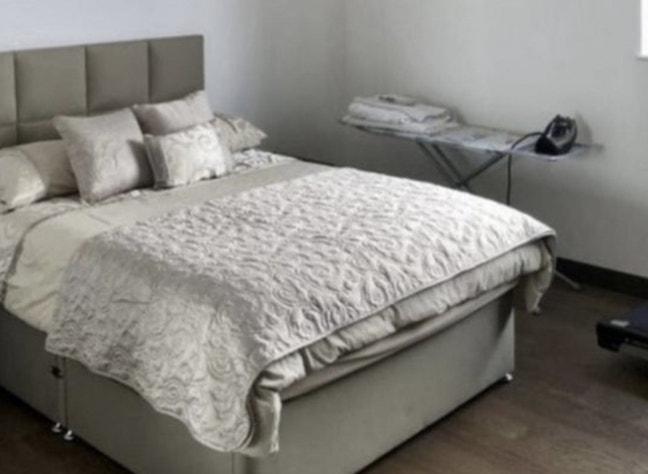 Double Room LU4 - Available ASAP  Main Photo