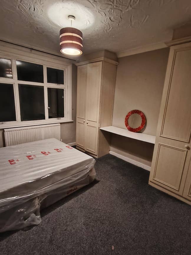 Double Bedroom-Shared House-Thornton Heath-CR7  Main Photo