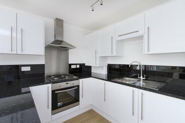 Room available  Main Photo