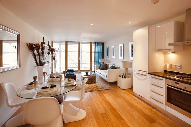 1 Bed Apartment Kentish Town - Tube Moments Away Main Photo