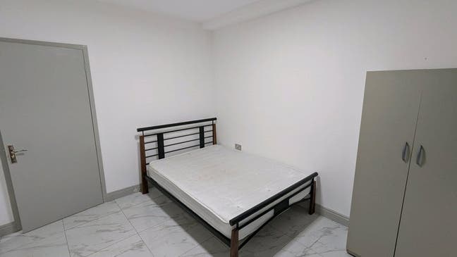 Beautiful Room in Modern Flat (Half Deposit🔥) Main Photo