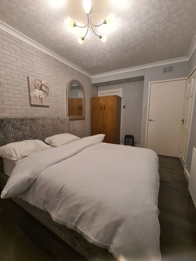 Double Bed for rent in Glasgow  Main Photo