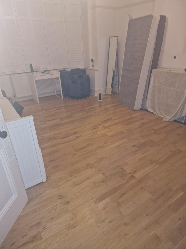 One bedroom  Main Photo