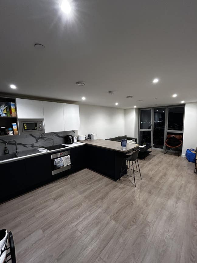 Room available in 2 bed flat, Manchester Main Photo