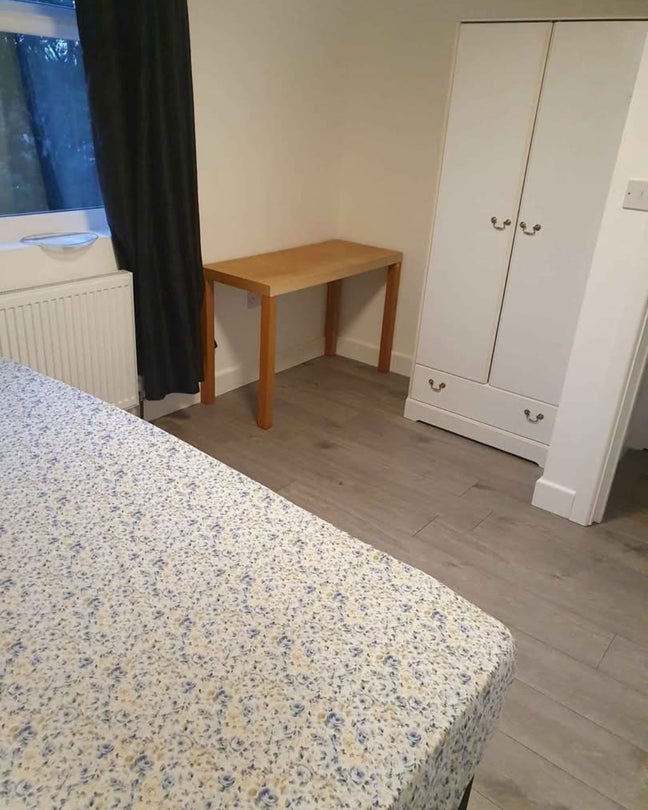 Room for rent  Main Photo