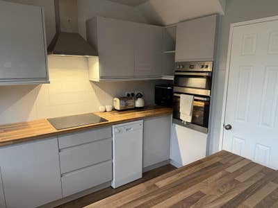 Double room available in a welcoming, chilled and  Main Photo