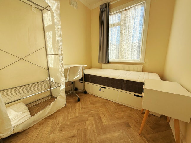 Cosy Room Near Welling High Street & Station Main Photo