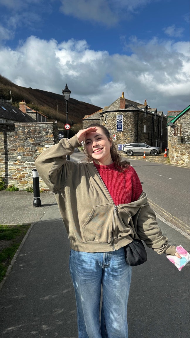 Looking for room Main Photo