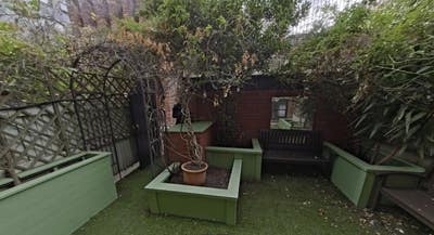 30 SECS from Tube! Room with Double Bed + Flexible Main Photo