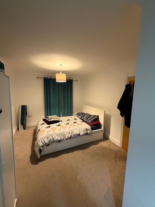 Large double room  Main Photo