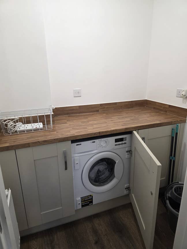 Modern 4 Bedroom Detached House  Main Photo