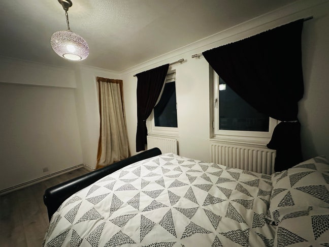 2 bed terrace house  Main Photo