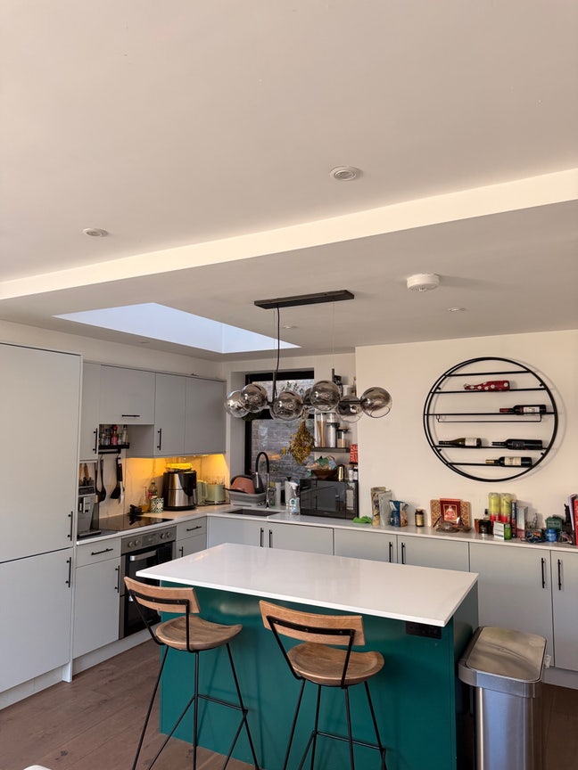 Large double room in great area  Main Photo