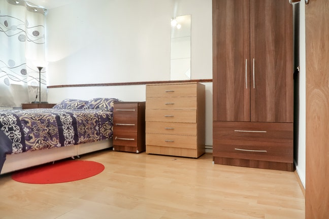 Two Double Rooms in a Shared Flat – E14 🏠 Poplar Main Photo