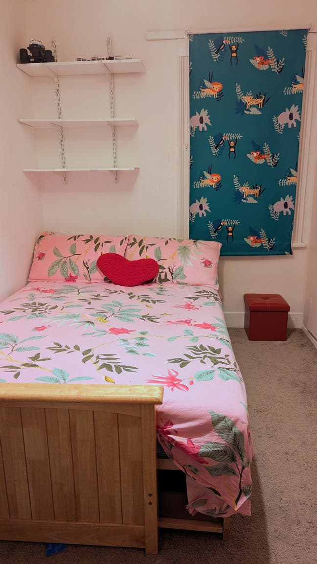 Beautiful Double bedroom Main Photo