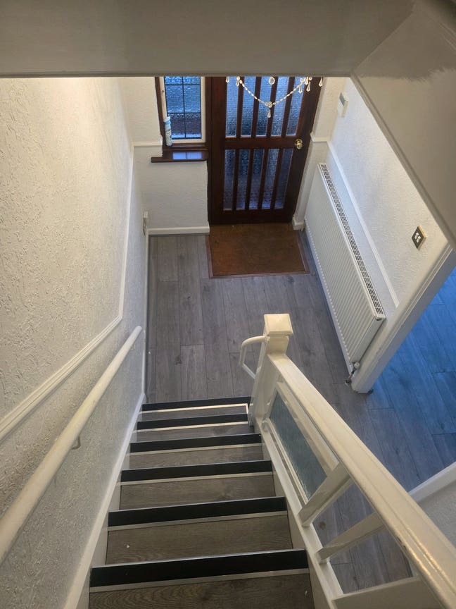 3 Bedroom.house + 1 extra room for wardrobe Main Photo