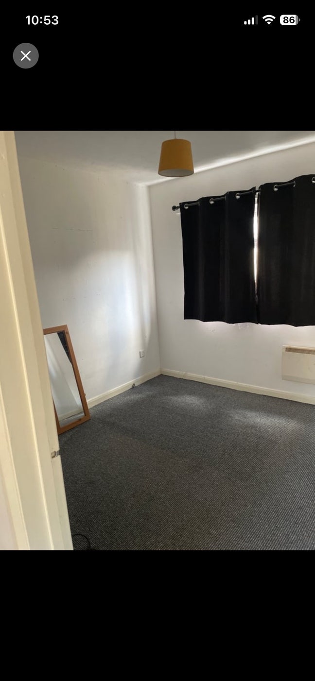 Room for rent Main Photo