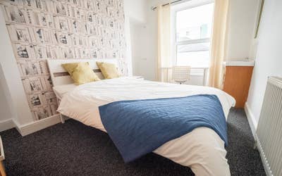 2 Bright Double Rooms - Radnor Place Main Photo
