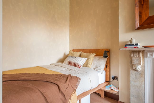 Bright En-Suite Rooms in our New Coliving House  Main Photo