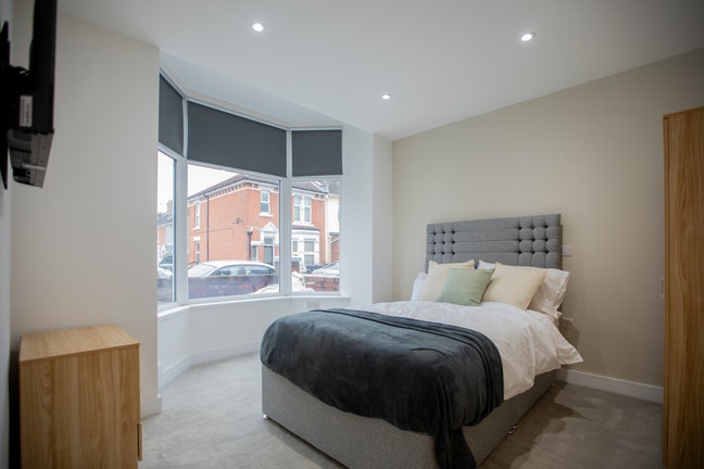 All Bills Included Room Available in North End Main Photo