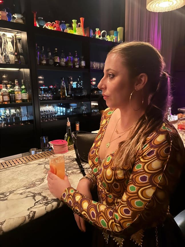 32-year-old seeking friendly home Main Photo