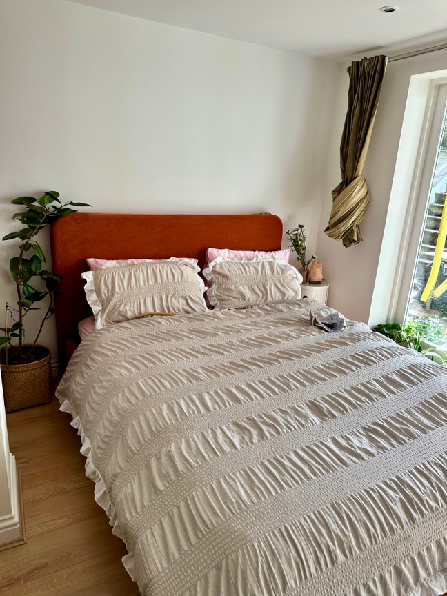 Spacious Flat with a Garden- Bills Included Main Photo