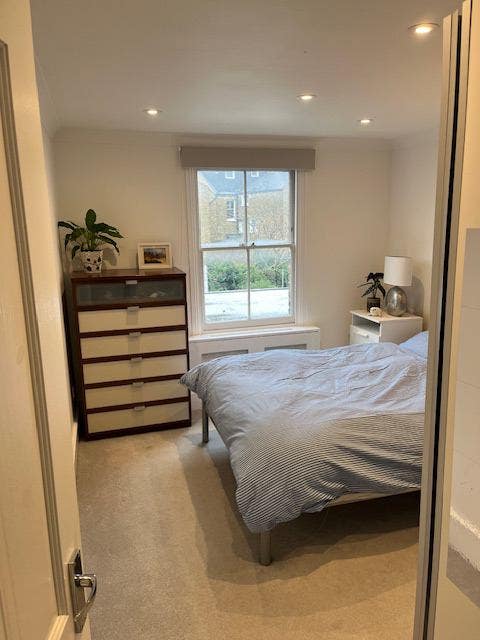 Double room to let in Balham Main Photo