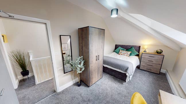 **Luxury Furnished Double Room Available Now** Main Photo