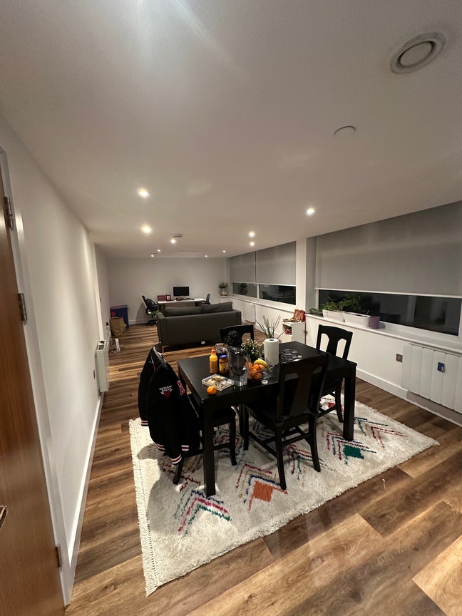 1 bed flat available for short term stay Main Photo