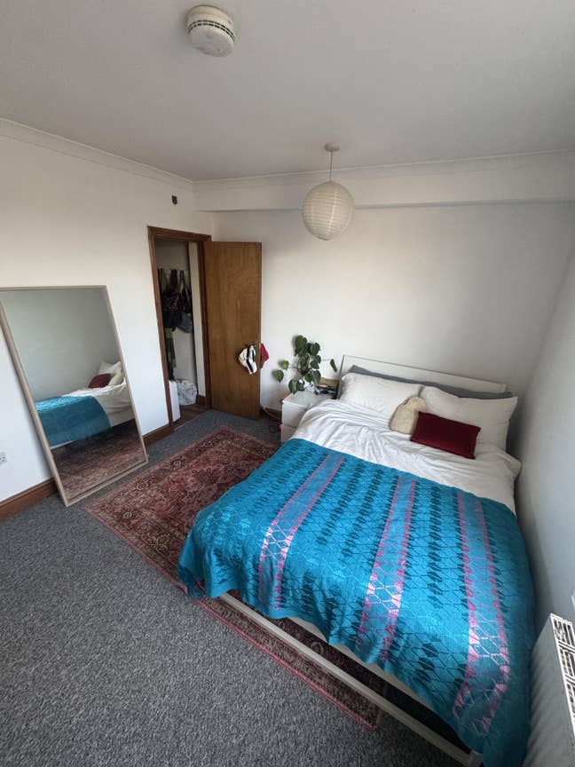 Bright spacious room in Clapton Main Photo