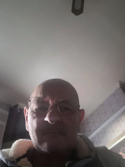 I am a quite person  Main Photo