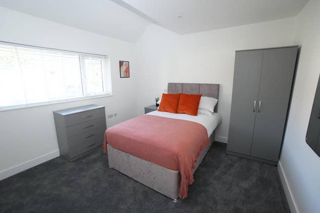 Modern Co-Living | Steps from Qa Hospital Main Photo