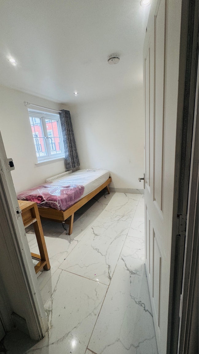 Cosy Single Room Main Photo