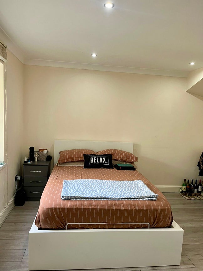 Bright & Spacious Double Room- Surbiton / Kingston Main Photo