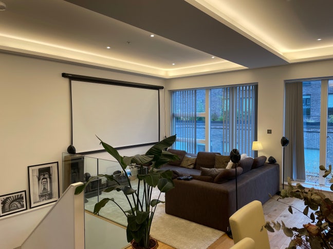 Penthouse Living in Zone1 Seeking a 3rd Musketeer Main Photo