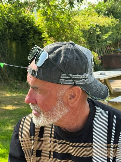 Professional Male seeks a double room Main Photo