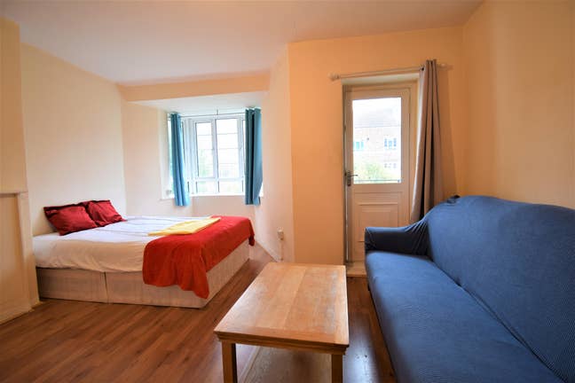 White City - Close to Imperial College - Short let Main Photo